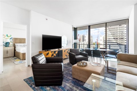 Condo in Miami, Florida, 1 bedroom № 2086495 - photo 10