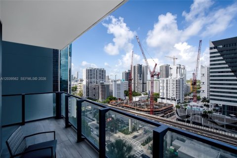 Condo in Miami, Florida, 1 bedroom № 2086495 - photo 24