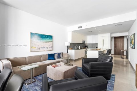 Condo in Miami, Florida, 1 bedroom № 2086495 - photo 7