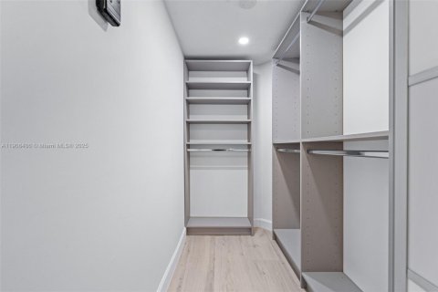 Condo in Cutler Bay, Florida, 2 bedrooms  № 1964749 - photo 24