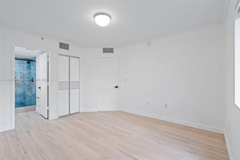 Condo in Cutler Bay, Florida, 2 bedrooms  № 1964749 - photo 21