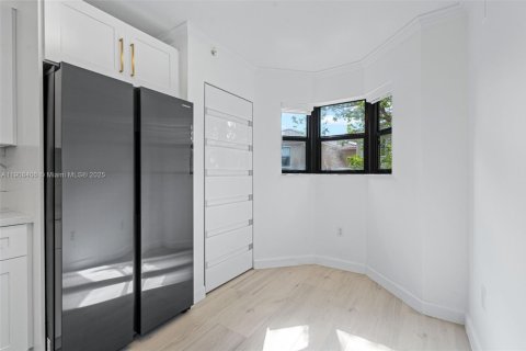 Condo in Cutler Bay, Florida, 2 bedrooms  № 1964749 - photo 15