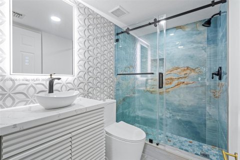 Condo in Cutler Bay, Florida, 2 bedrooms  № 1964749 - photo 23