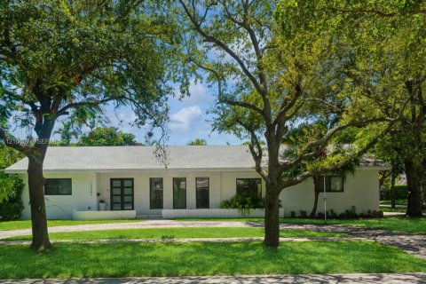 Casa en venta en Pinecrest, Florida, 4 dormitorios, 258.27 m2 № 2433866 - foto 4