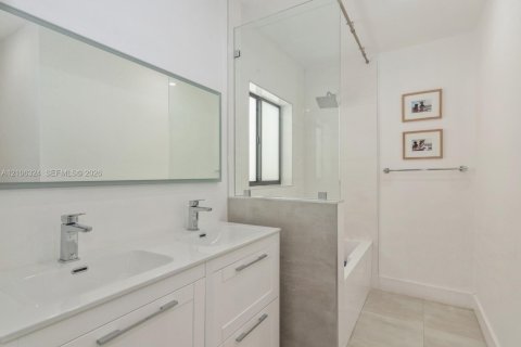Casa en venta en Pinecrest, Florida, 4 dormitorios, 258.27 m2 № 2433866 - foto 20
