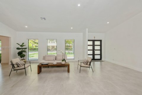 Casa en venta en Pinecrest, Florida, 4 dormitorios, 258.27 m2 № 2433866 - foto 7