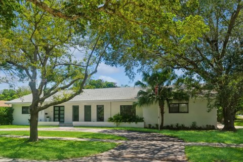 Casa en venta en Pinecrest, Florida, 4 dormitorios, 258.27 m2 № 2433866 - foto 2