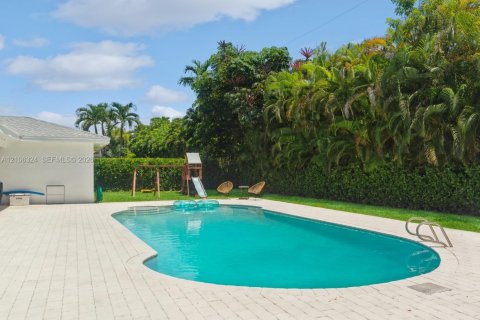 Casa en venta en Pinecrest, Florida, 4 dormitorios, 258.27 m2 № 2433866 - foto 26