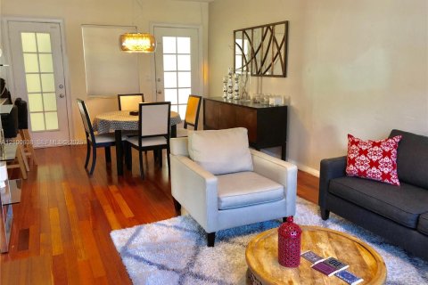 Copropriété à louer à Miami Beach, Floride: 1 chambre, 60.39 m2 № 2401216 - photo 14
