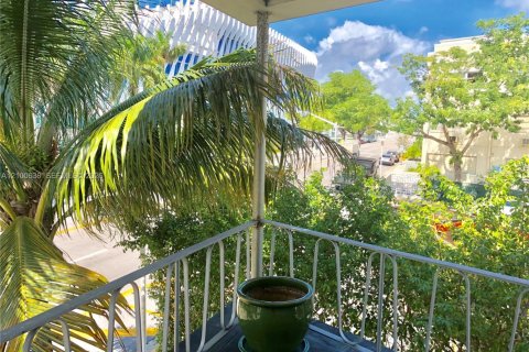 Copropriété à louer à Miami Beach, Floride: 1 chambre, 60.39 m2 № 2401216 - photo 8