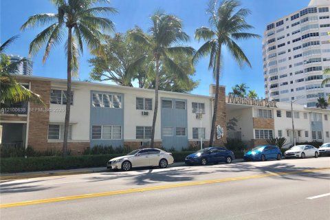 Copropriété à louer à Miami Beach, Floride: 1 chambre, 60.39 m2 № 2401216 - photo 28