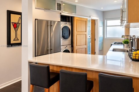 Condo à Miami Beach, Floride, 1 chambre  № 2401216