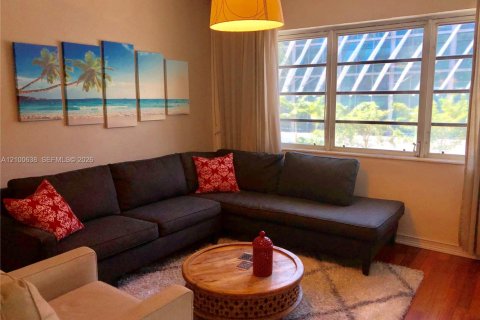 Copropriété à louer à Miami Beach, Floride: 1 chambre, 60.39 m2 № 2401216 - photo 16