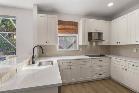 Casa en venta en Coral Springs, Florida, 3 dormitorios, 164.62 m2 № 2084778 - foto 9