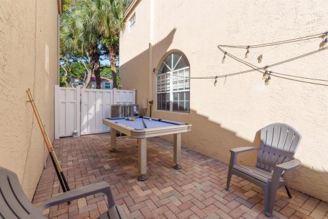 Casa en venta en Coral Springs, Florida, 3 dormitorios, 164.62 m2 № 2084778 - foto 3