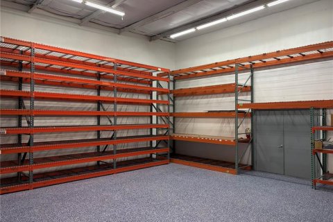 Купить коммерческую недвижимость в Сарасота, Флорида № 2232433 - фото 16