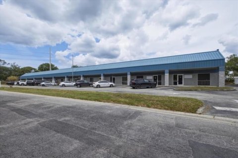 Commercial property in Sarasota, Florida № 2232433