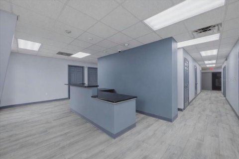Купить коммерческую недвижимость в Сарасота, Флорида № 2232433 - фото 5