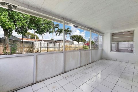 House in Pembroke Pines, Florida 2 bedrooms № 1984399 - photo 30