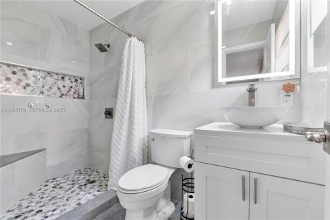 House in Pembroke Pines, Florida 2 bedrooms № 1984399 - photo 23