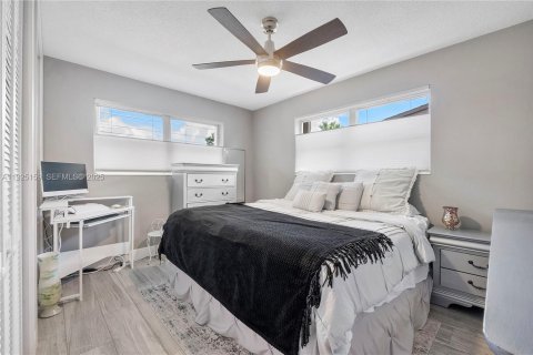 House in Pembroke Pines, Florida 2 bedrooms № 1984399 - photo 24