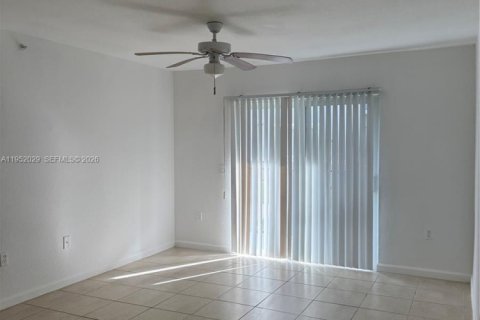 Купить кондоминиум в Хомстед, Флорида 2 спальни, 83.61м2, № 2006535 - фото 12