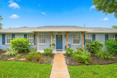 Villa ou maison à Clearwater, Floride 3 chambres, 183.39 m2 № 2347055