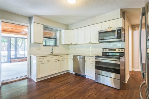 Casa en venta en Jacksonville, Florida, 4 dormitorios, 167.22 m2 № 1831255 - foto 10