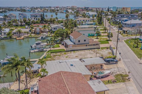 Land in Madeira Beach, Florida № 1848140 - photo 19