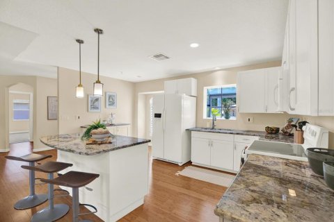 House in San Antonio, Florida 2 bedrooms, 150.87 sq.m. № 2093962 - photo 14