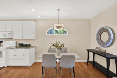 House in San Antonio, Florida 2 bedrooms, 150.87 sq.m. № 2093962 - photo 16