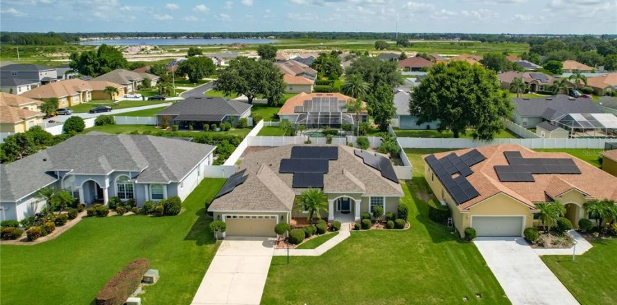 Casa en Winter Haven, Florida 4 dormitorios, 182.09 m2 № 1798215