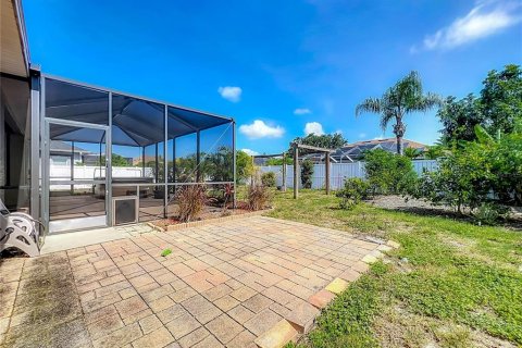 Casa en venta en Winter Haven, Florida, 4 dormitorios, 182.09 m2 № 1798215 - foto 17