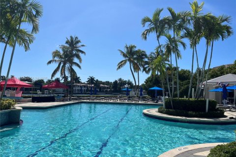 Condo in Aventura, Florida, 3 bedrooms  № 1809855 - photo 1