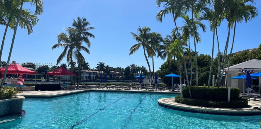 Condo in Aventura, Florida, 3 bedrooms № 1809855