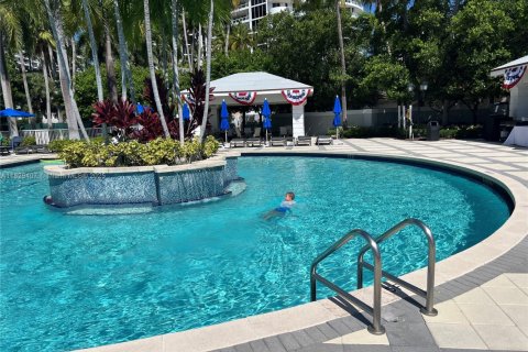 Condo in Aventura, Florida, 3 bedrooms  № 1809855 - photo 8