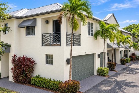 Touwnhouse à Pompano Beach, Floride 3 chambres, 195.93 m2 № 2350831