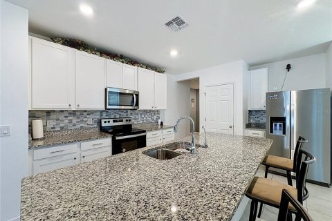 Casa en venta en Davenport, Florida, 4 dormitorios, 156.82 m2 № 2219693 - foto 9