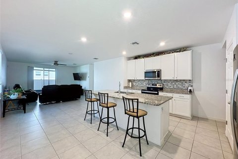 Casa en venta en Davenport, Florida, 4 dormitorios, 156.82 m2 № 2219693 - foto 5