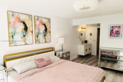 Купить кондоминиум в Саут-Палм-Бич, Флорида 1 спальня, 74.32м2, № 2024752 - фото 10