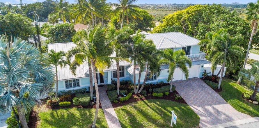 Villa ou maison à Juno Beach, Floride 3 chambres, 283.63 m2 № 2261786