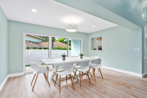 Villa ou maison à vendre à Juno Beach, Floride: 3 chambres, 283.63 m2 № 2261786 - photo 8