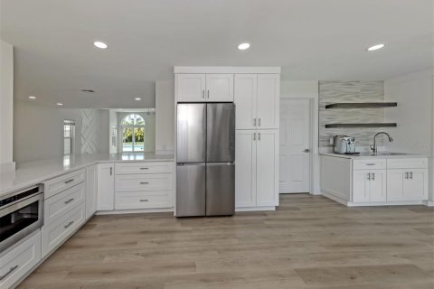 Casa en venta en Nokomis, Florida, 3 dormitorios, 220.46 m2 № 2145456 - foto 4
