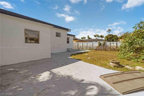 Casa en venta en Miami, Florida, 3 dormitorios, 144.93 m2 № 2032546 - foto 26