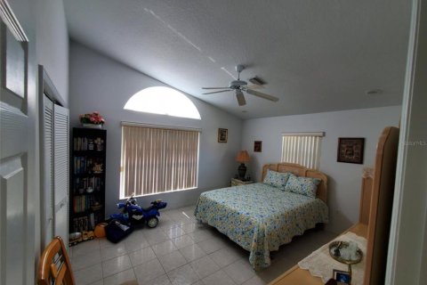 Villa ou maison à vendre à New Port Richey, Floride: 4 chambres, 257.71 m2 № 1737054 - photo 30