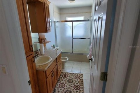Villa ou maison à vendre à New Port Richey, Floride: 4 chambres, 257.71 m2 № 1737054 - photo 28