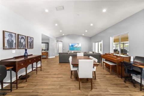 Villa ou maison à vendre à Homestead, Floride: 4 chambres, 180.42 m2 № 1947408 - photo 8