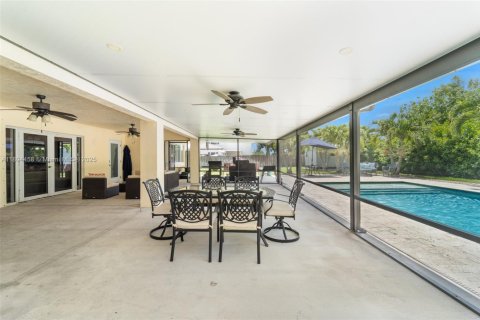 Villa ou maison à vendre à Homestead, Floride: 4 chambres, 180.42 m2 № 1947408 - photo 26