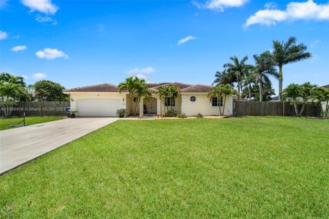 Casa en venta en Homestead, Florida, 4 dormitorios, 180.42 m2 № 1947408 - foto 29
