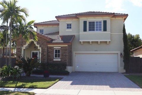 House in Cutler Bay, Florida 3 bedrooms, 174.28 sq.m. № 1457547 - photo 4